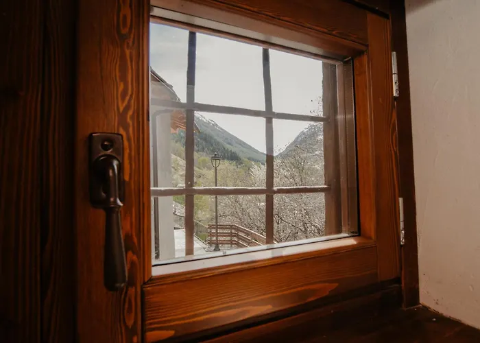 Semesterbostad Boton D'or *